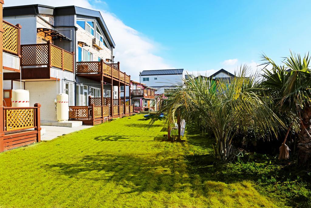 Haevichi Pension Seogwipo-stad Buitenkant foto